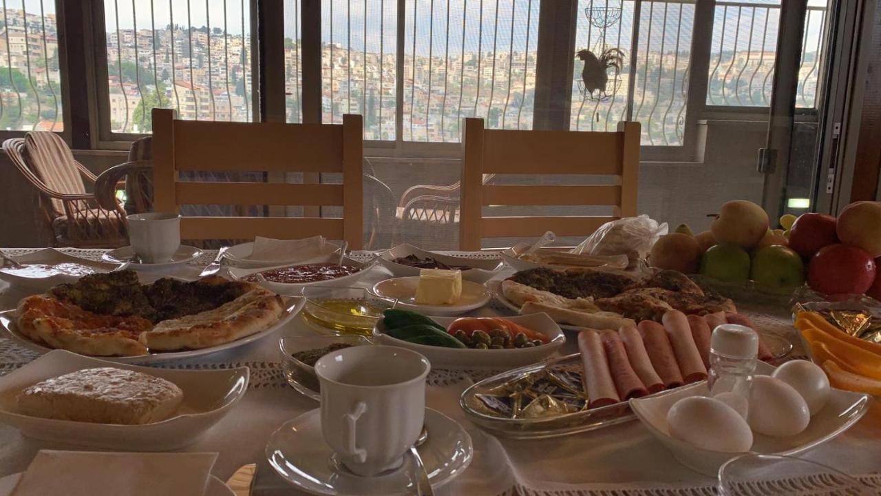 Cozy Wood Apartment With Great View To Nazareth Eksteriør billede