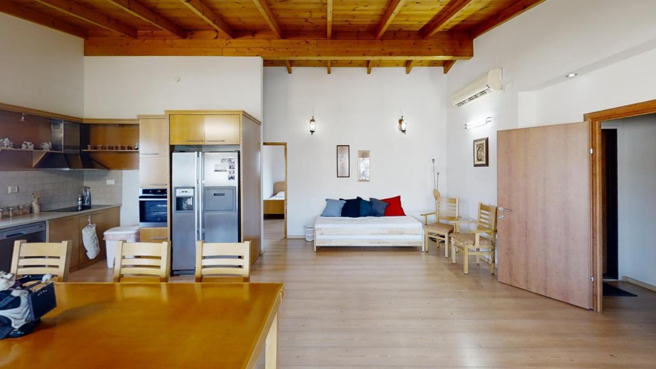 Cozy Wood Apartment With Great View To Nazareth Eksteriør billede